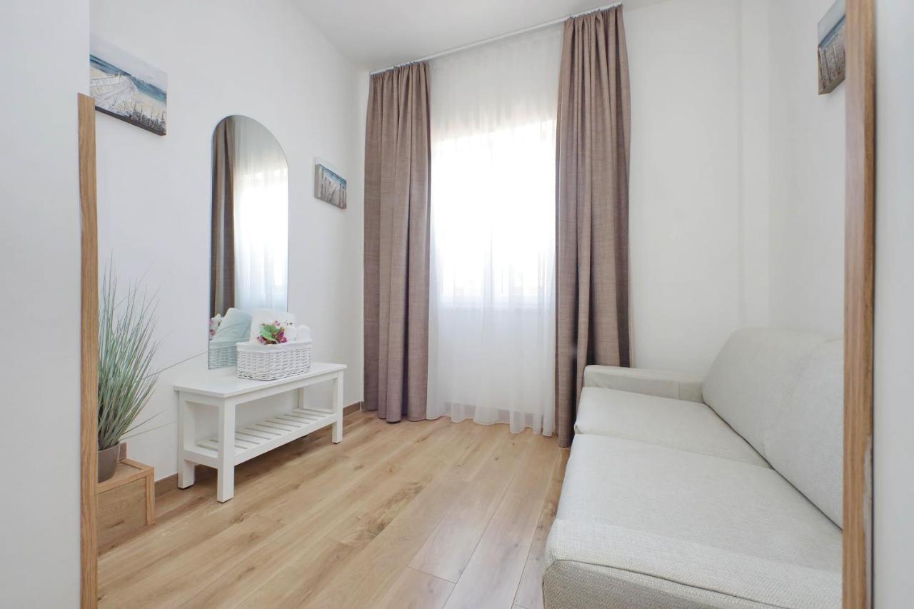 B&B Felicioni ฟิวมิชีโน ภายนอก รูปภาพ